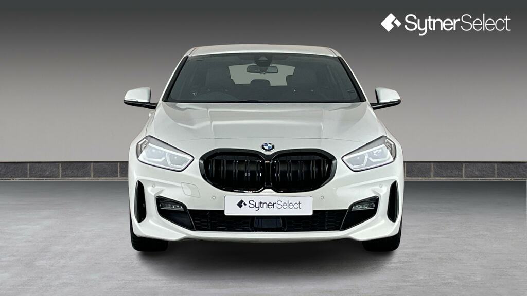 BMW 1 Series 118I 136 M Sport Step White #4