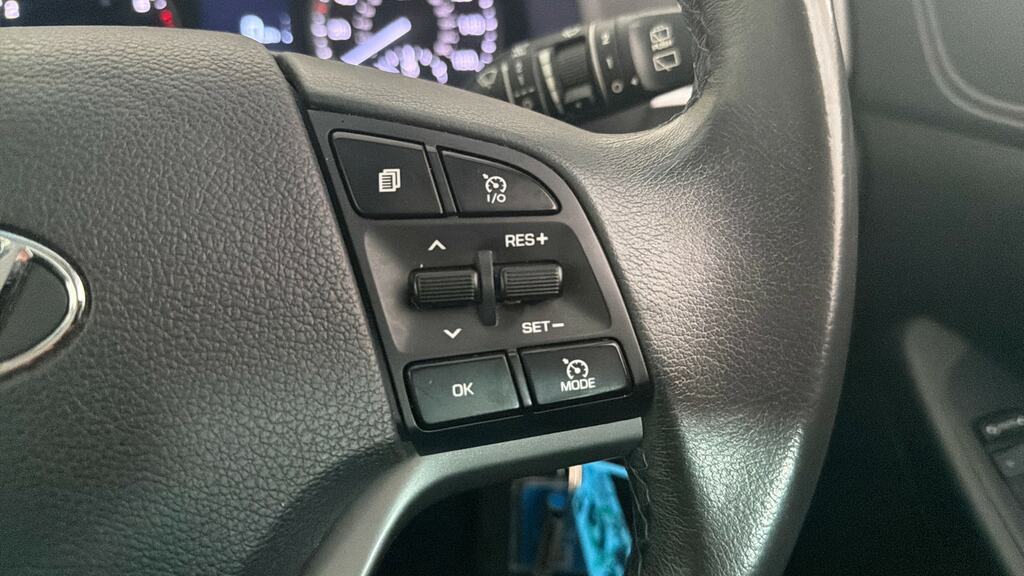 Hyundai Tucson Premium Se White #18