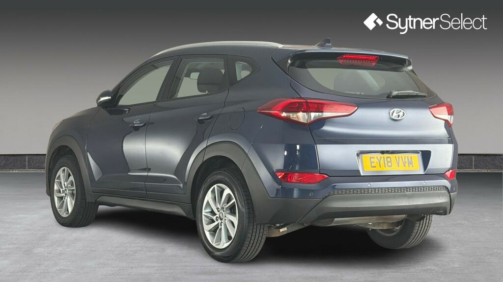 Hyundai Tucson Premium Se White #2