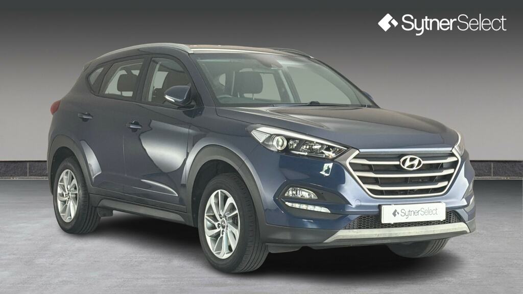 Hyundai Tucson Premium Se White #1