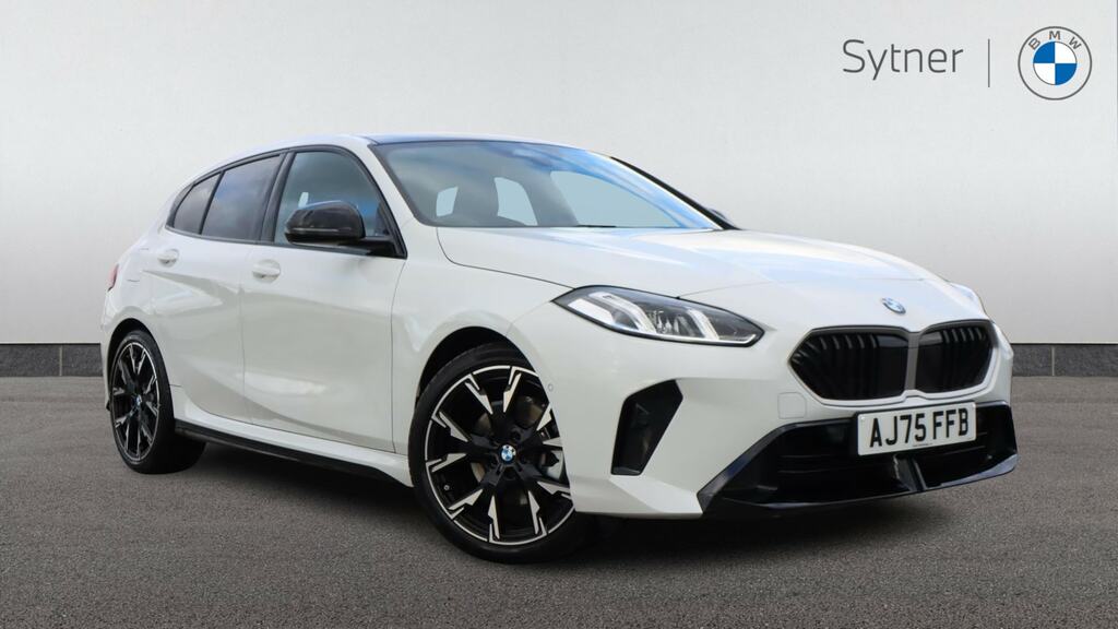 BMW 1 Series 120 M Sport Step White