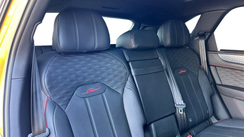 Bentley Bentayga 4.0 V8 Azure Estate Black #11