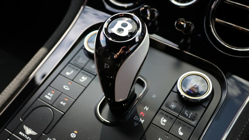 Bentley Continental Gt 4.0 V8 Hybrid Black Edition Tour Spec White #28