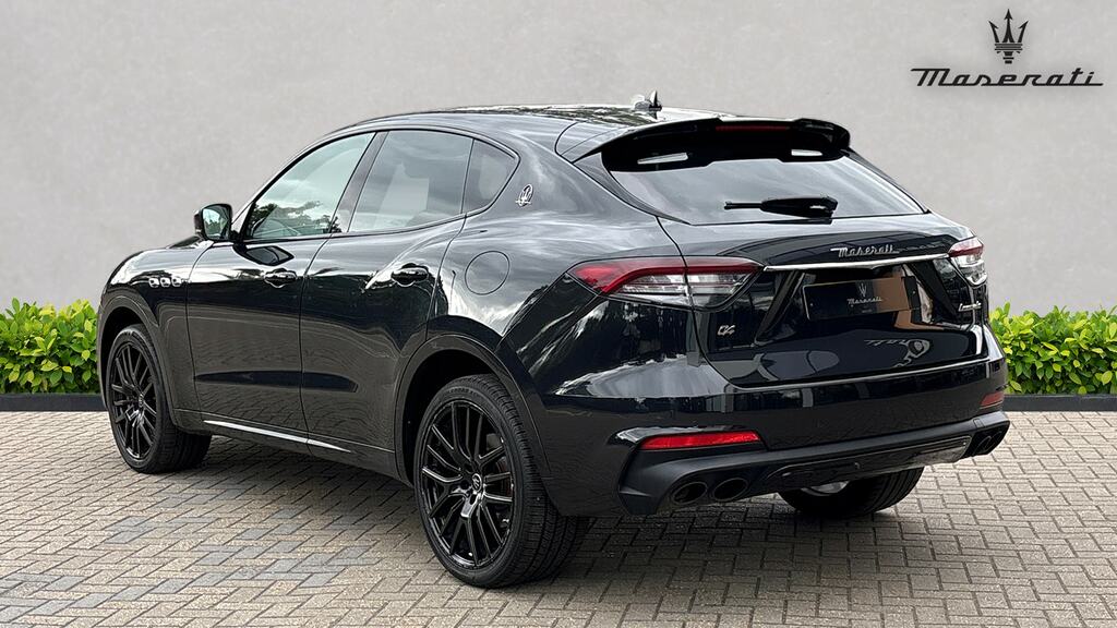 Maserati Levante V6 Gransport Nerissimo Pack Black #2
