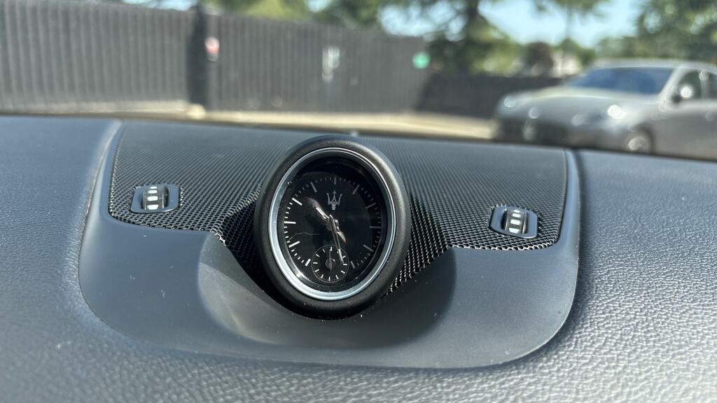 Maserati Levante V6 Modena Grey #24