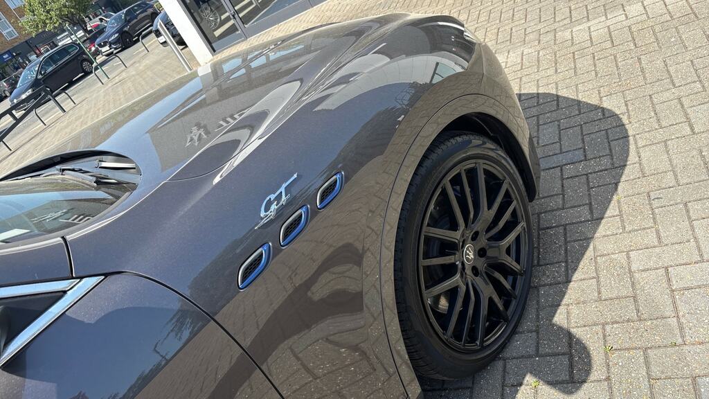 Maserati Levante V6 Modena Grey #26