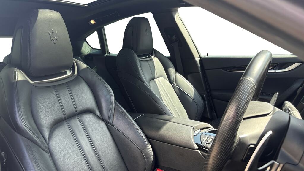 Maserati Levante V6 Modena Grey #11
