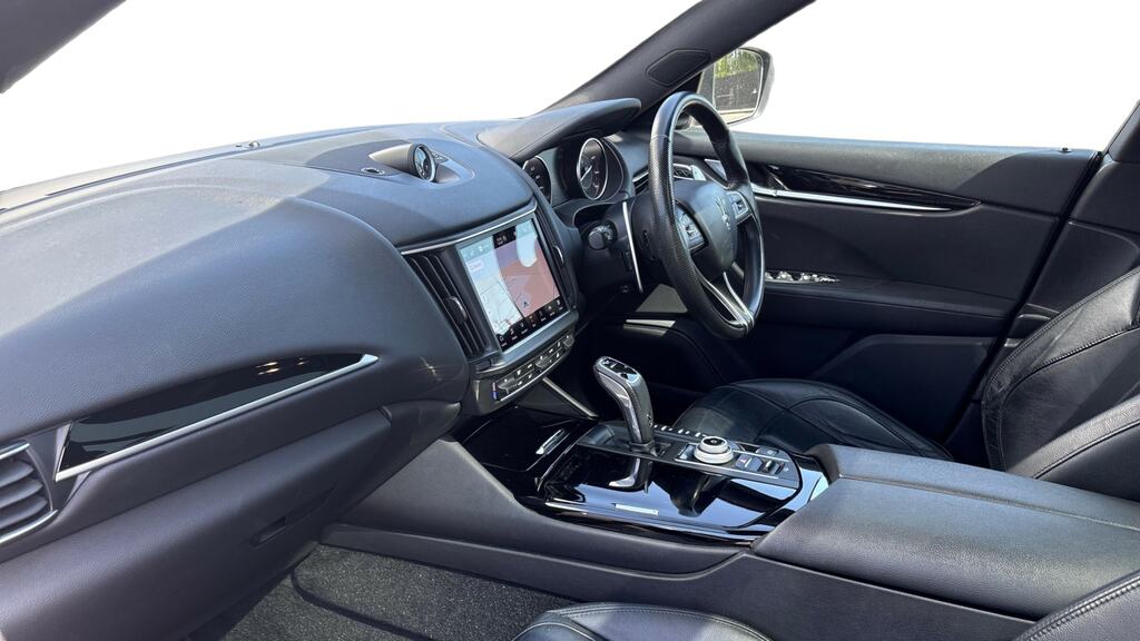 Maserati Levante V6 Modena Grey #10