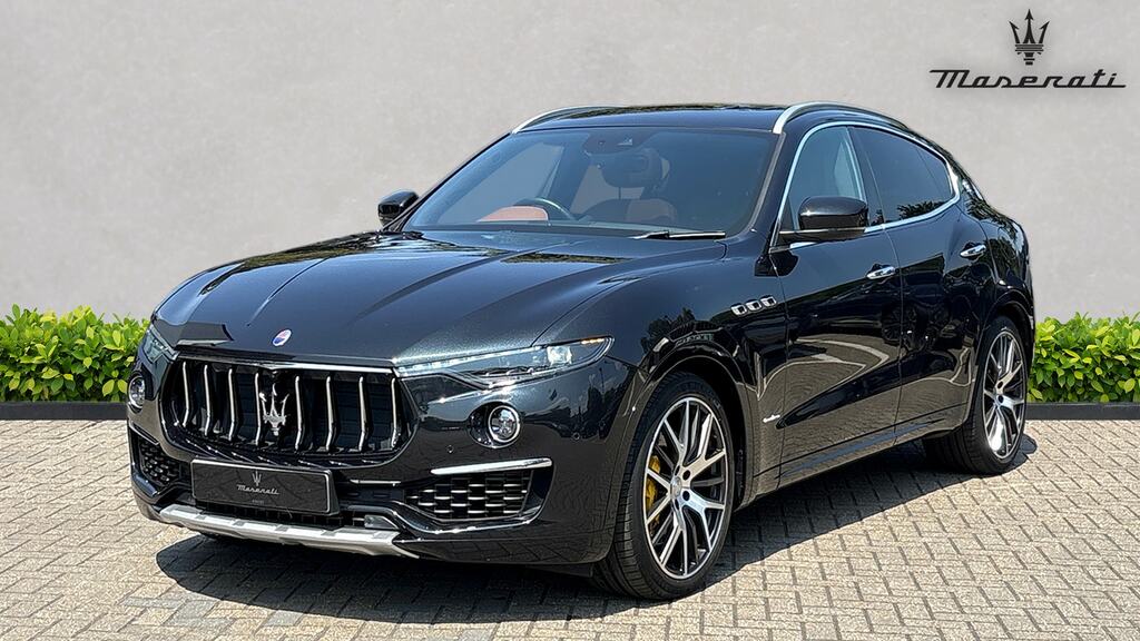 Maserati Levante V6 Granlusso Black #4