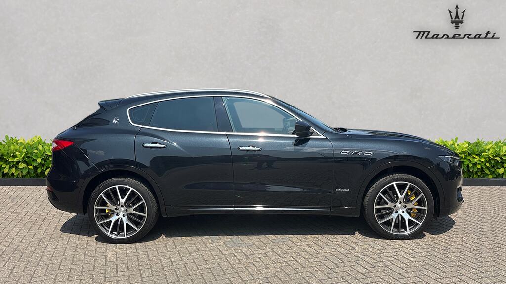 Maserati Levante V6 Granlusso Black #6