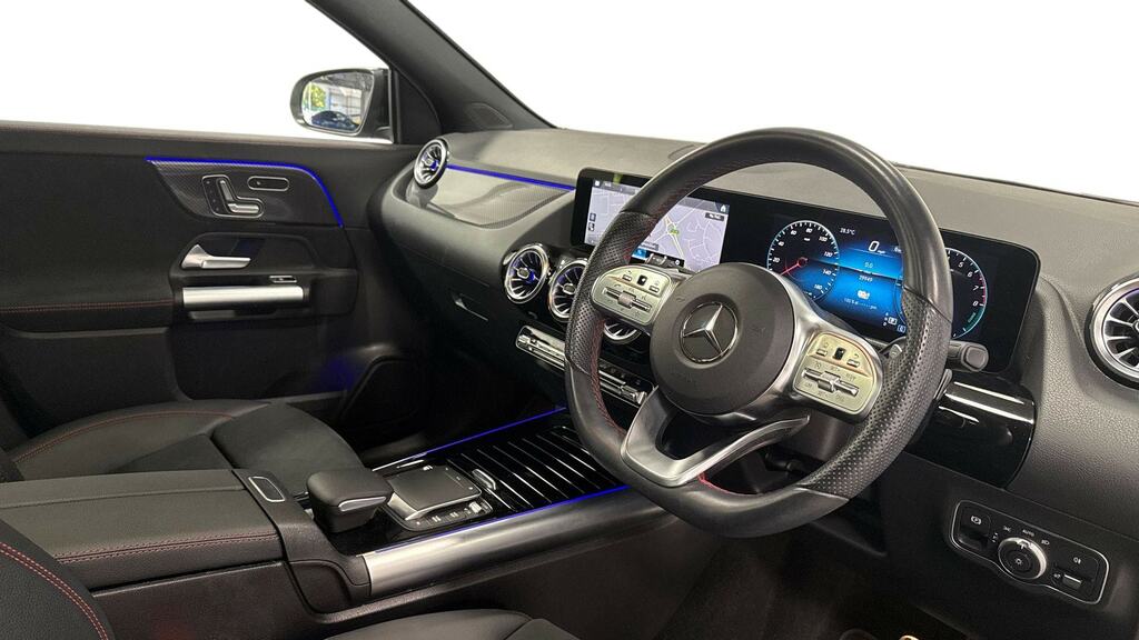 Mercedes-Benz GLA Class Gla 250E Amg Line Premium Plus Night Ed LN23MDK White #3