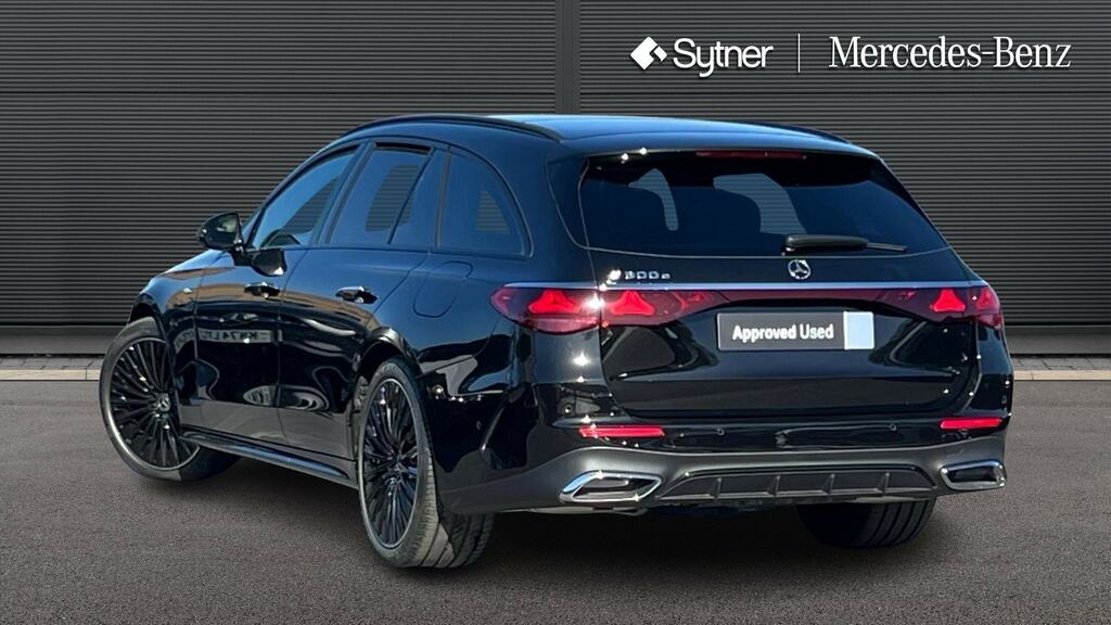Mercedes-Benz E Class E300e Urban Edition 9G-tronic Black #2