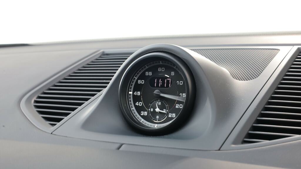 Porsche Macan 470Kw Turbo 100Kwh Grey #10
