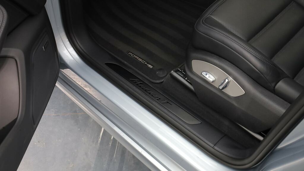 Porsche Macan 470Kw Turbo 100Kwh Grey #23