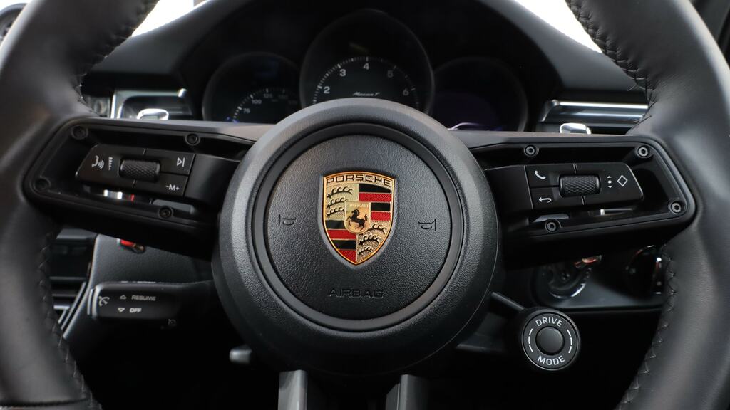 Porsche Macan 470Kw Turbo 100Kwh Grey #11