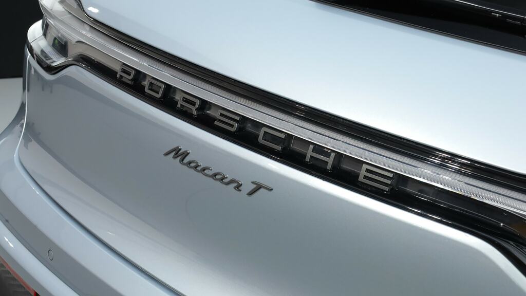 Porsche Macan 470Kw Turbo 100Kwh Grey #30