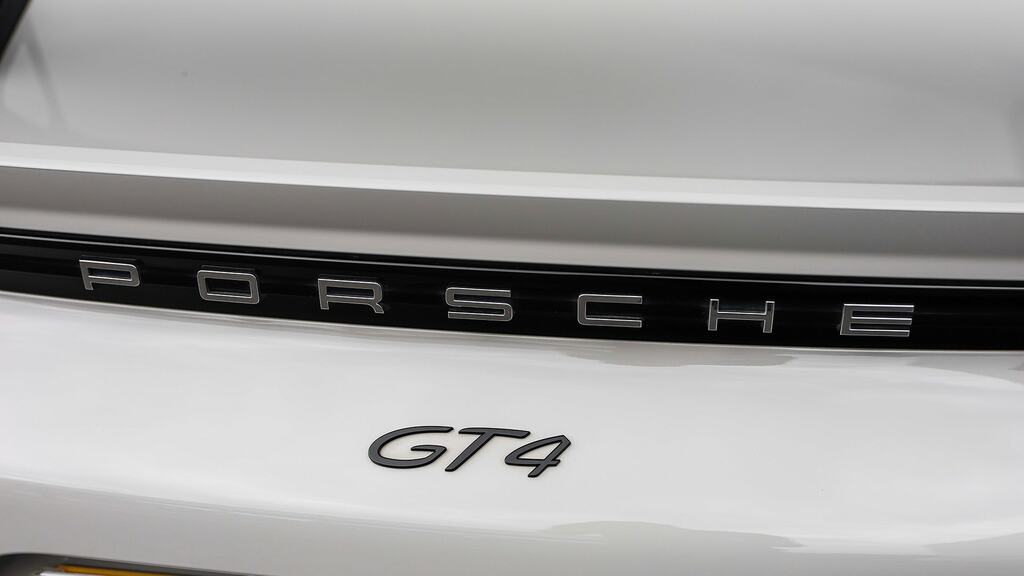 Porsche 718 Cayman Cayman S-a White #28
