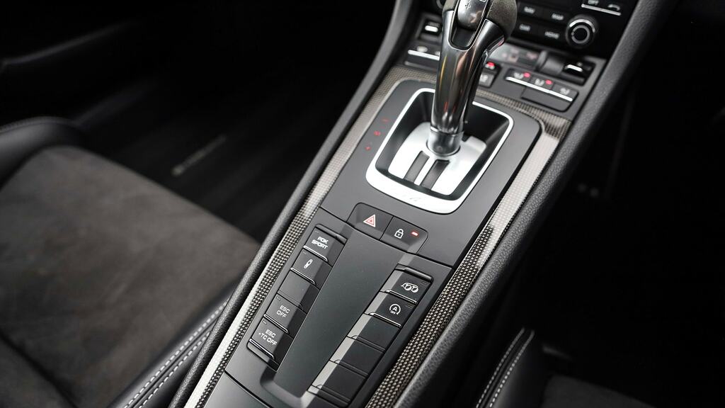 Porsche 718 Cayman Cayman S-a White #13