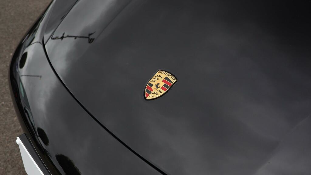 Porsche Taycan Plus 93.4Kwh 4S Saloon Black #25