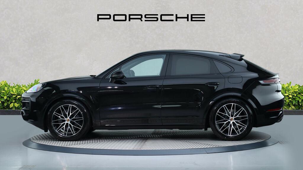 Porsche Cayenne E-hybrid Black Edition Tiptronic S Black #4