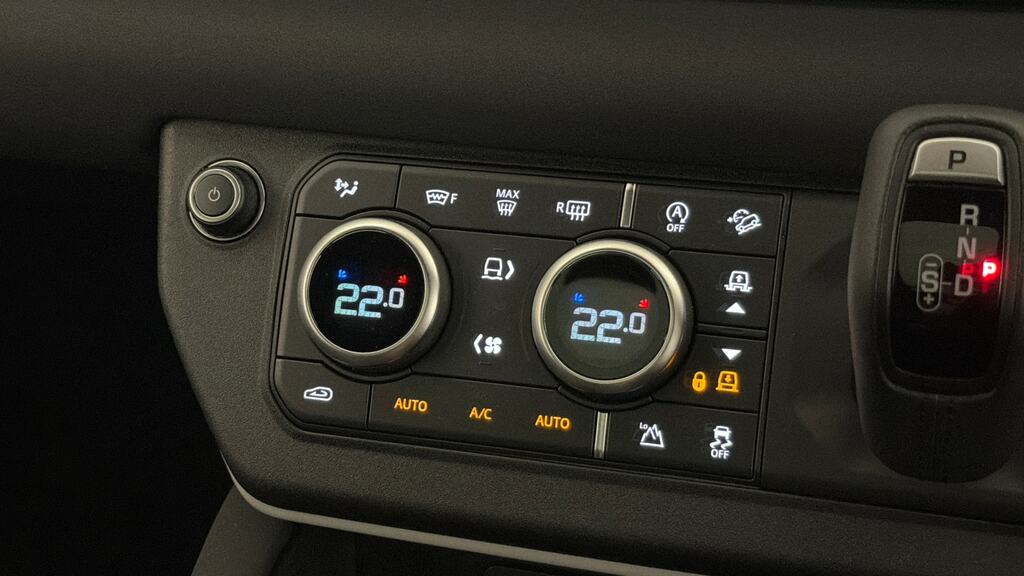 Land Rover Defender 110 3.0 D300 X-dynamic Se Green #23