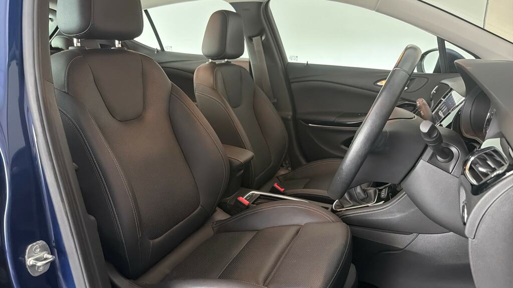 Vauxhall Astra 1.2 Turbo 145 Sri Nav Silver #10