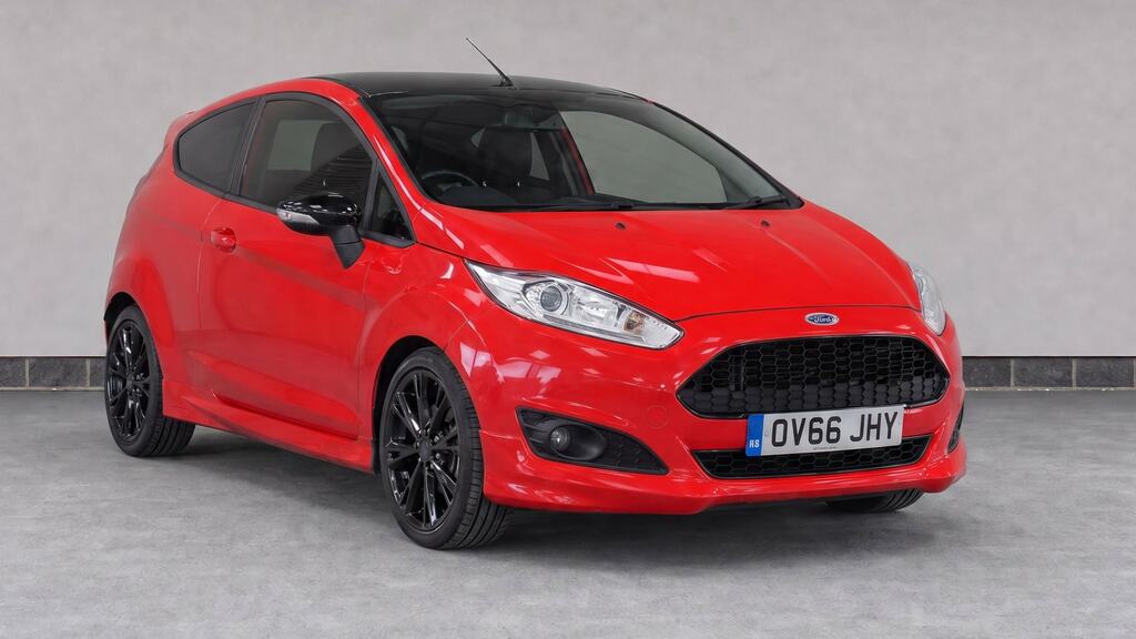 Ford Fiesta 1.0 Ecoboost 125 Titanium  #1