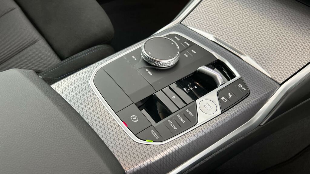 BMW 3 Series 2.0 330E 22.3Kwh M White #10