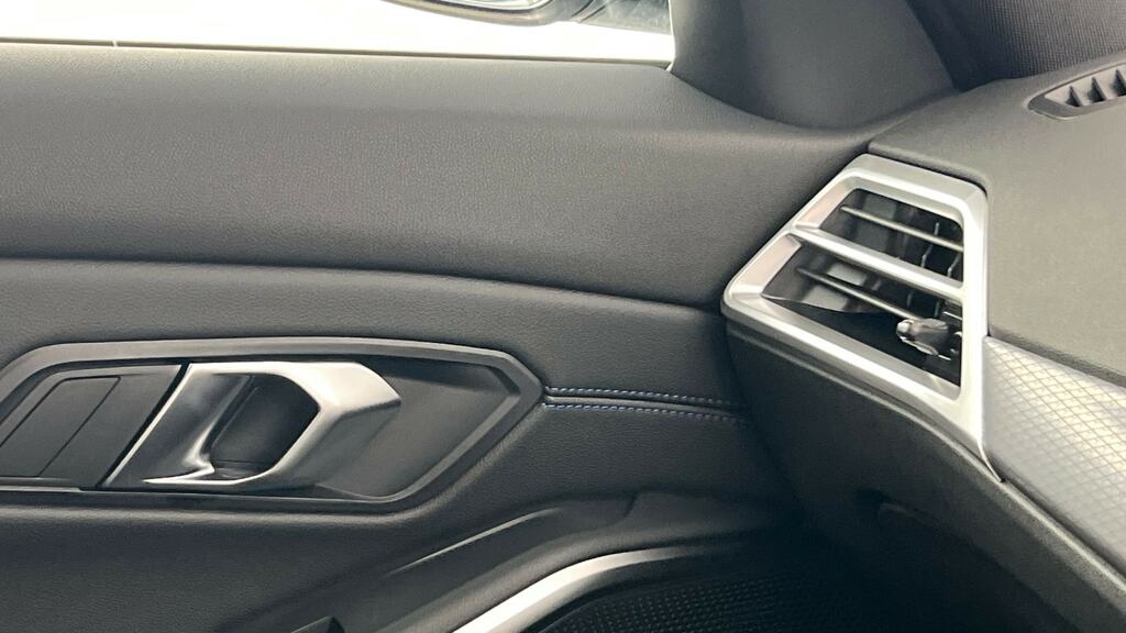 BMW 3 Series 2.0 330E 22.3Kwh M White #19
