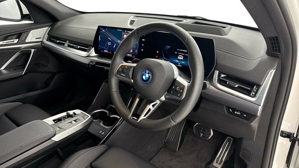 BMW iX2 150Kw Edrive20 M Sport 65Kwh Techpro White #6