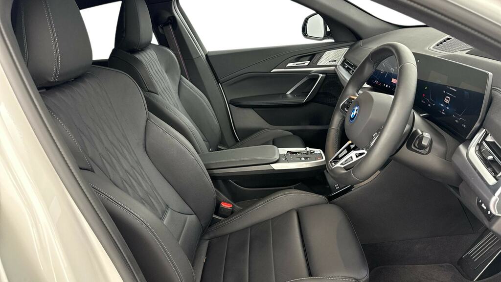 BMW iX2 150Kw Edrive20 M Sport 65Kwh Black #11