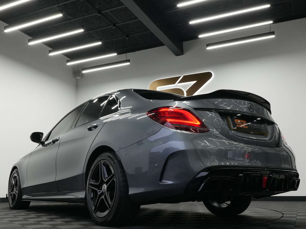 Mercedes-Benz C Class Amg Line Premium D #3