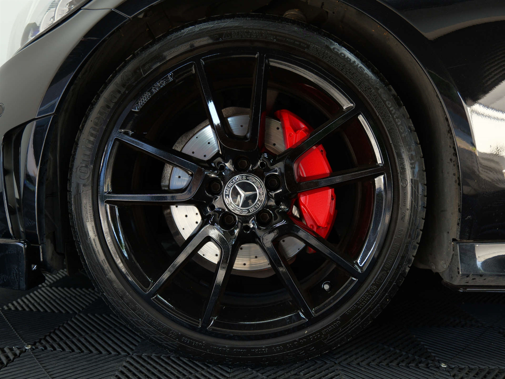 Mercedes-Benz C Class Amg Line Premium  #4