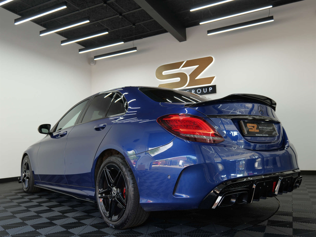 Mercedes-Benz 300 C Amg Line Premium Blue #2