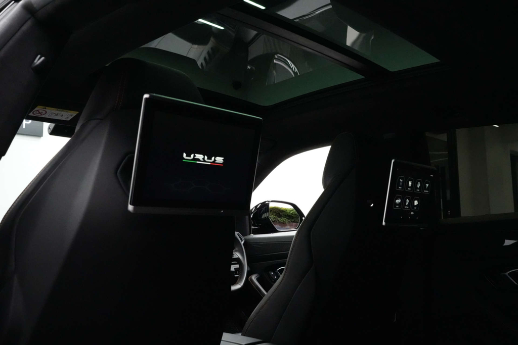 Lamborghini Urus V8 4Wd Black #3