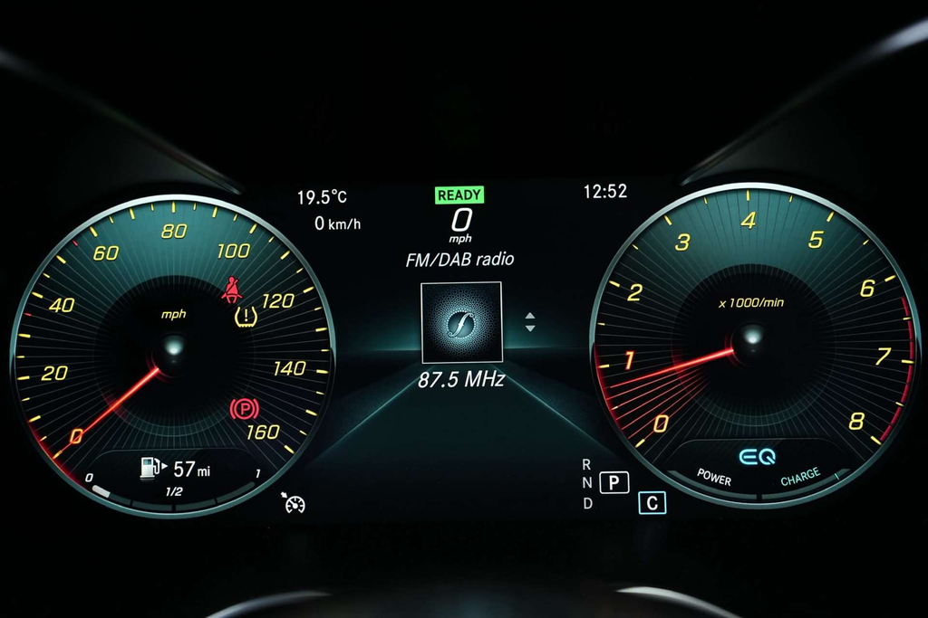 Mercedes-Benz C Class Amg Line Premium #5