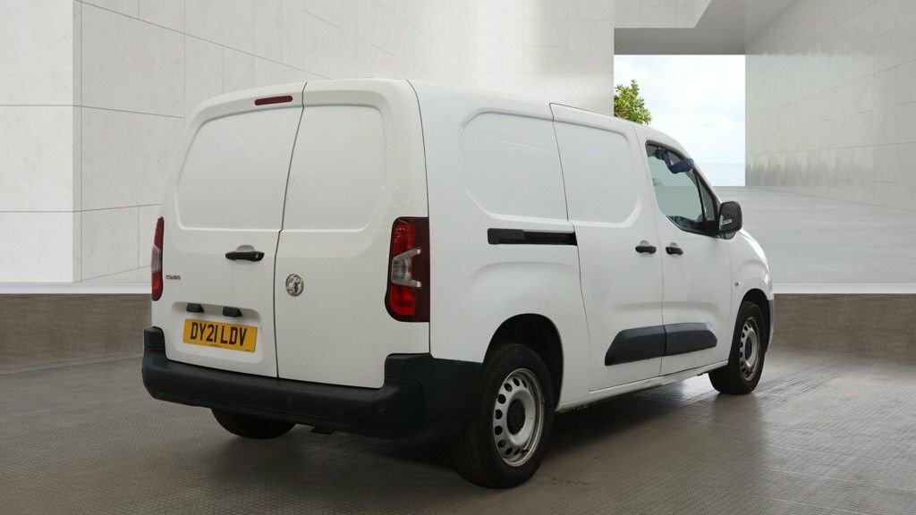 Vauxhall Combo 1.5L Edition White #3