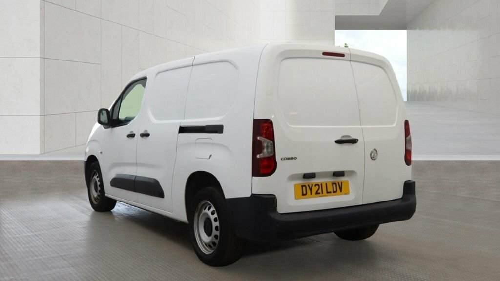 Vauxhall Combo 1.5L Edition White #2