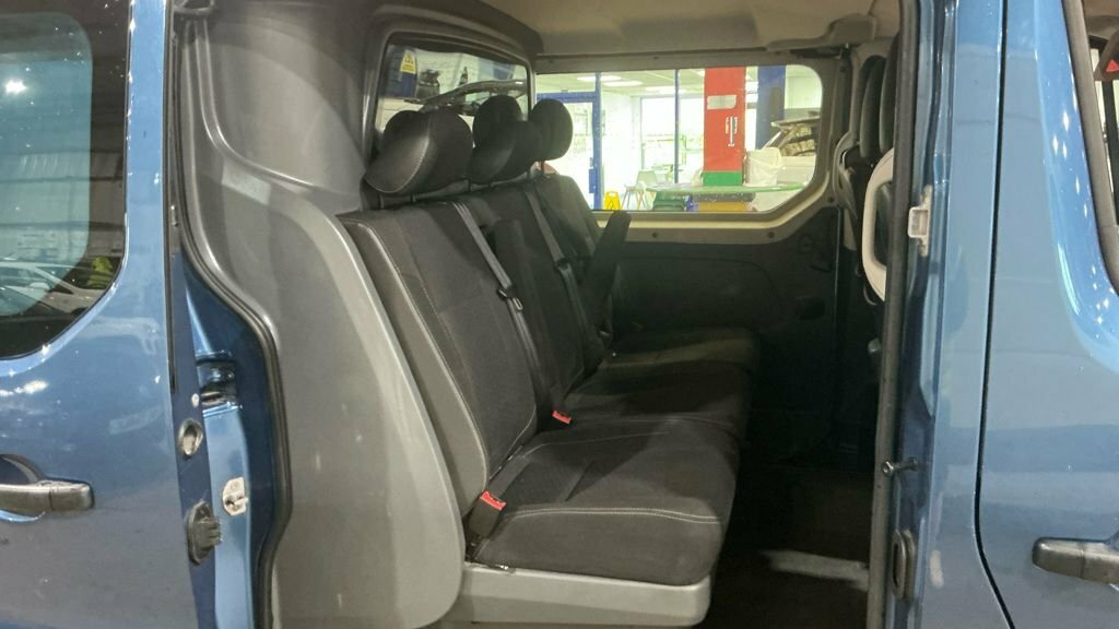 Vauxhall Vivaro 1.6L Sportive Blue #5