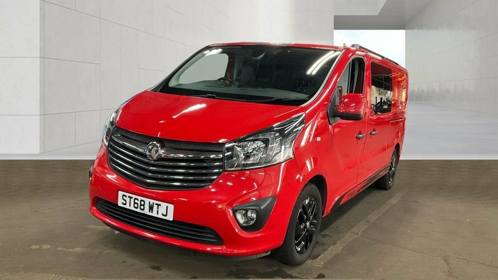 Vauxhall Vivaro 1.6L Limited Edition Nav Red