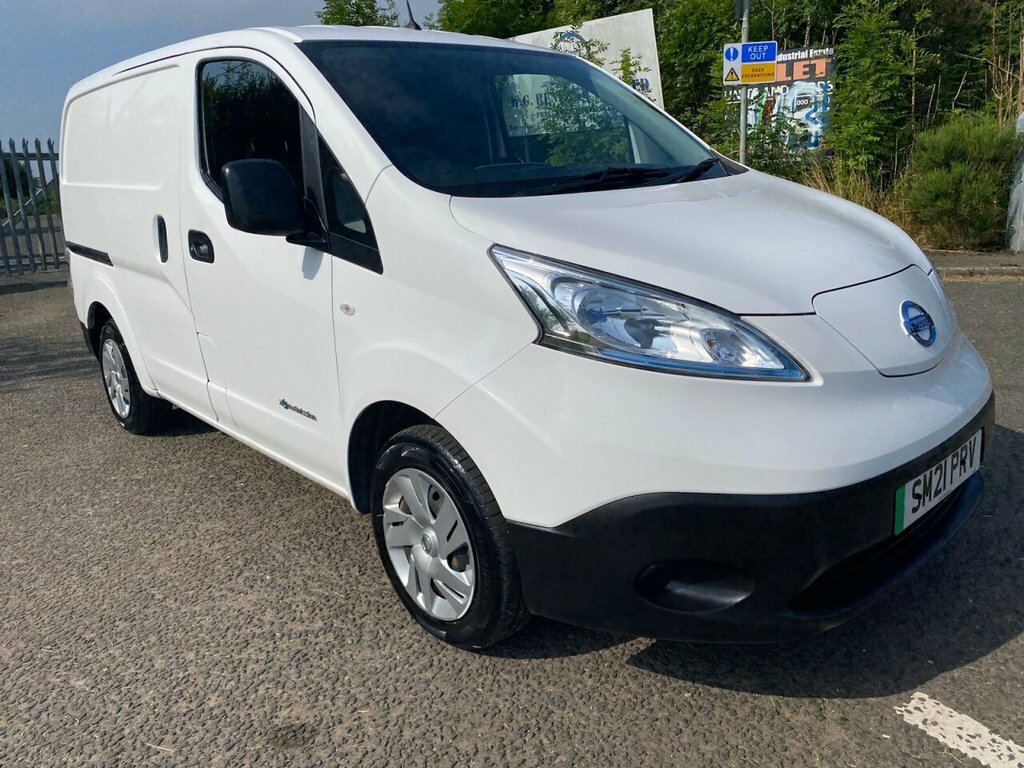 Nissan e-NV200 Mpv White