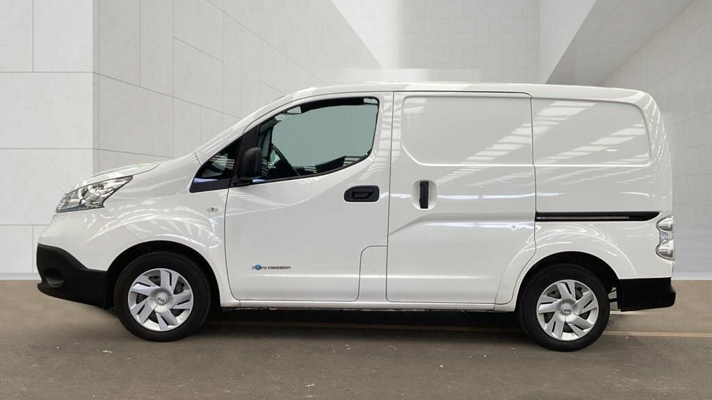 Nissan e-NV200 Mpv White #4
