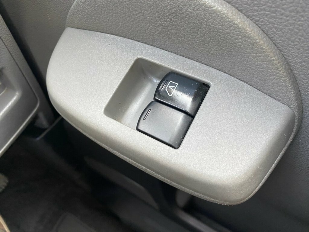 Nissan e-NV200 Mpv White #5