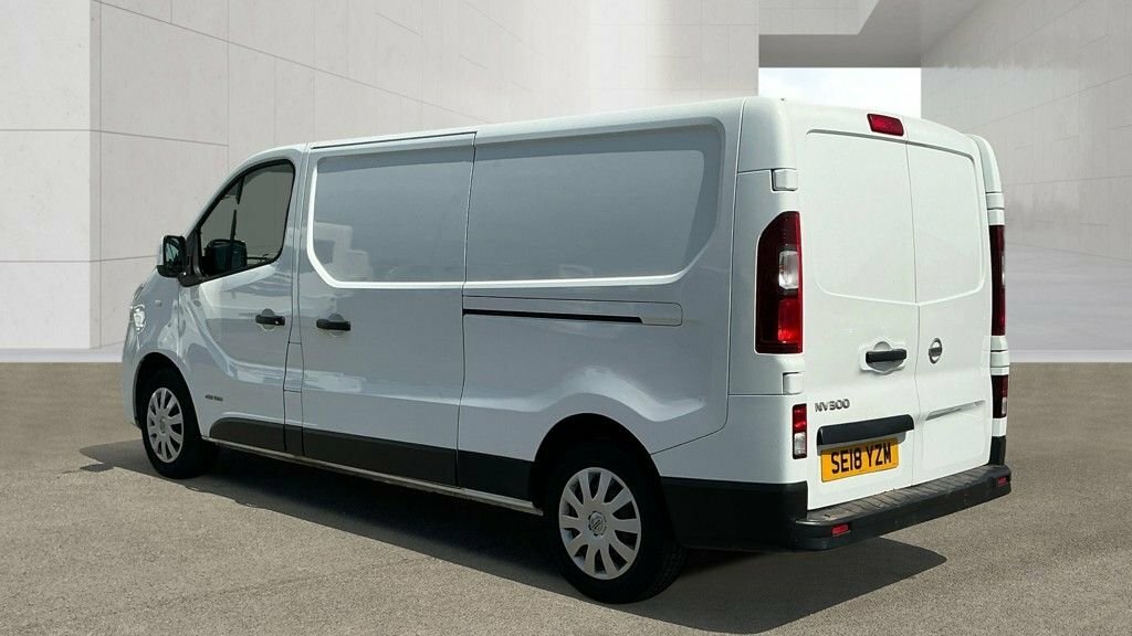 Nissan NV300 1.6L Acenta White #3