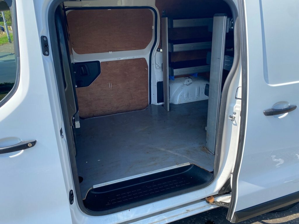 Citroen Dispatch Mpv White #9