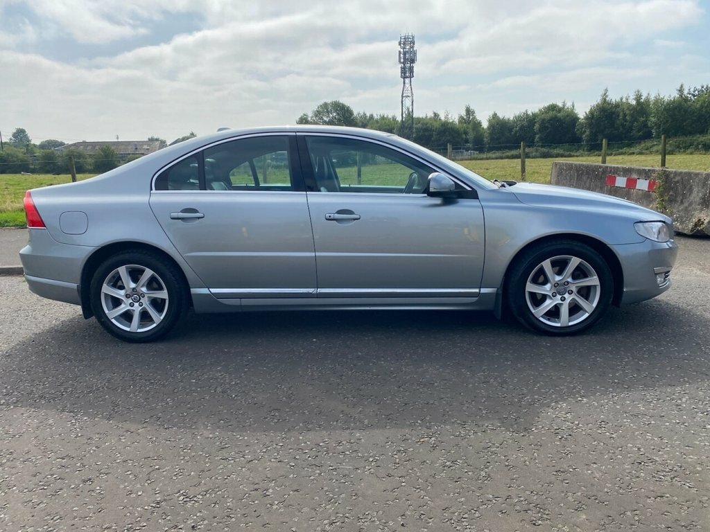 Volvo S80 2L Se Lux Silver #2