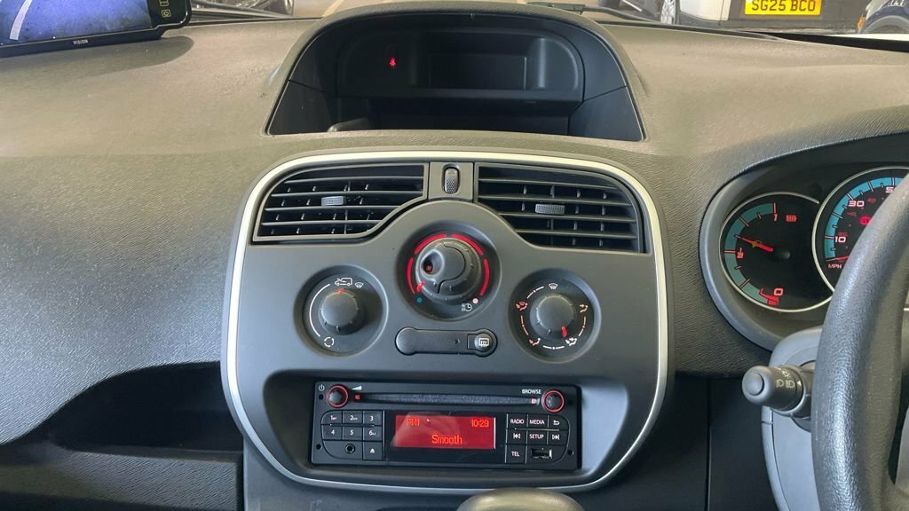 Renault Kangoo  White #9