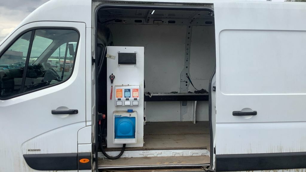Vauxhall Movano 2.3L Edition White #3