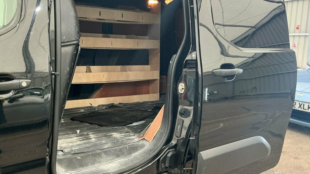 Citroen Berlingo 1.5L Enterprise M Black #6