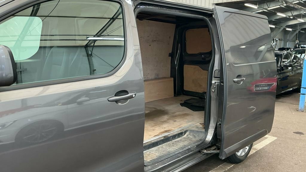 Citroen Dispatch 2L Enterprise Plus M 6Dr Grey #6